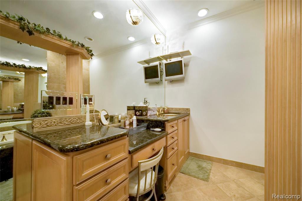 3743 Sleepy Fox Drive Rochester Hills, MI 48309 - Photo 28 of 55