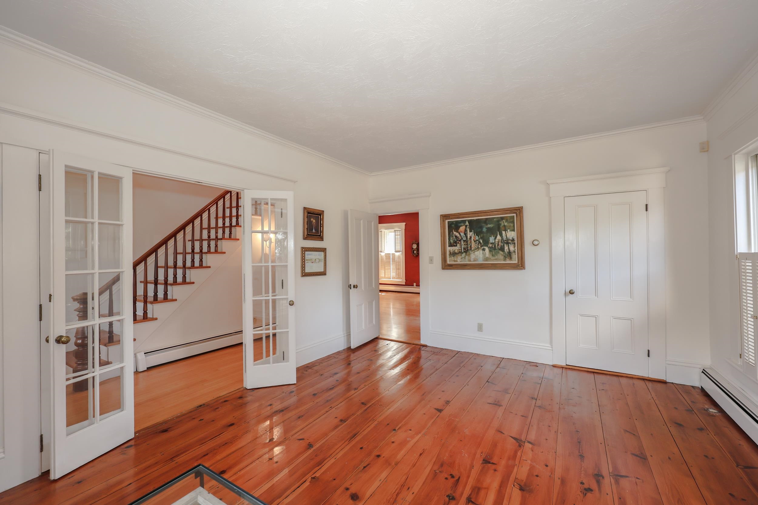 25 Pleasant Street Goffstown, NH 03045 - Photo 4 of 53