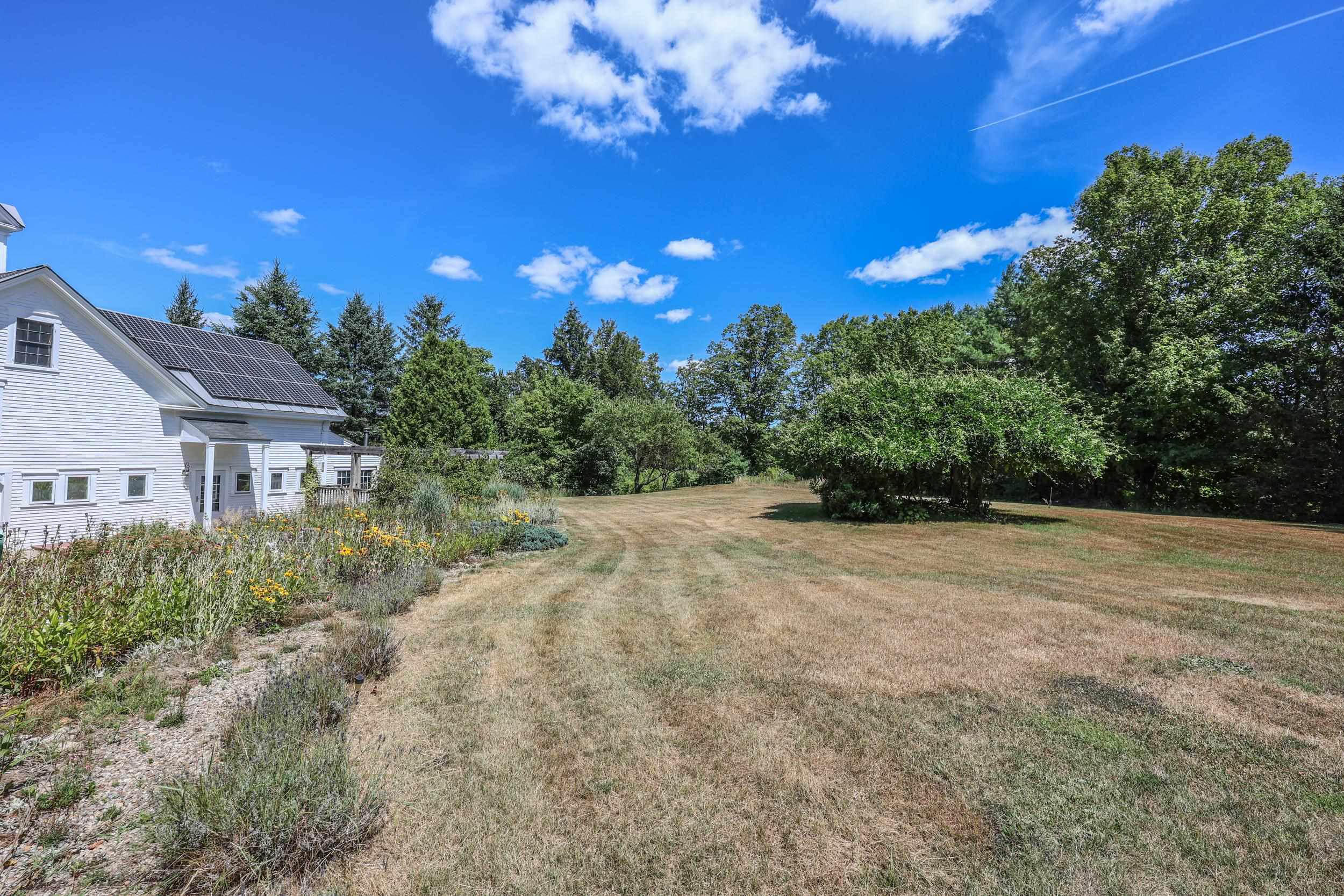 25 Pleasant Street Goffstown, NH 03045 - Photo 47 of 53