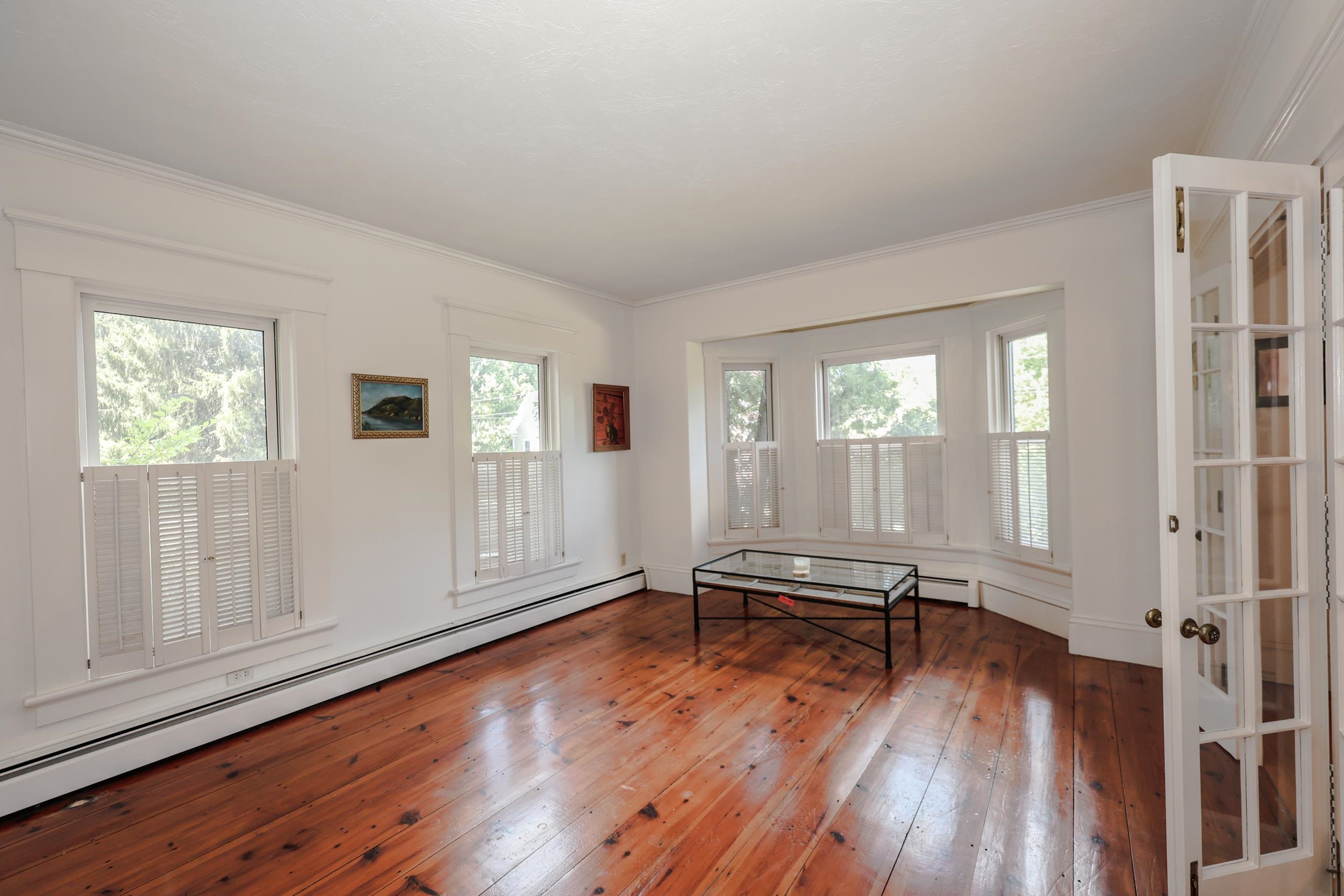 25 Pleasant Street Goffstown, NH 03045 - Photo 6 of 53