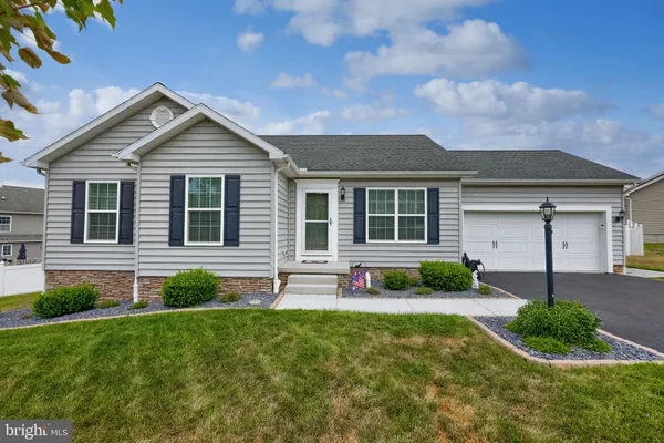 $349,900 | 226 North Alpine Drive, York, PA 17408