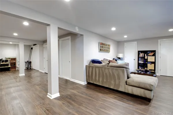 $5,500 | 26 Summit Cir Drive, Mahopac, NY 10541