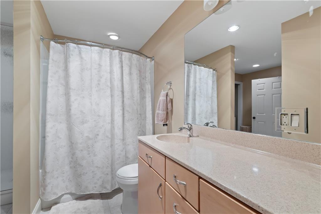 112 Washington Place, Unit 6D Pittsburgh, PA 15219 - Photo 22 of 33