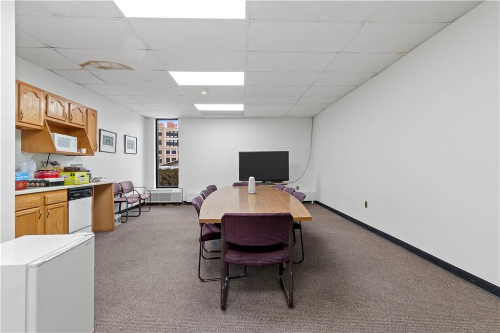 112 Washington Place, Unit 6D Pittsburgh, PA 15219 - Photo 25 of 33