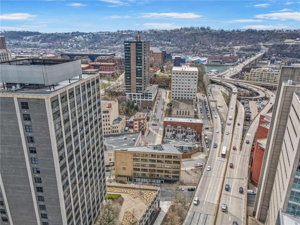 112 Washington Place, Unit 6D Pittsburgh, PA 15219 - Photo 31 of 33