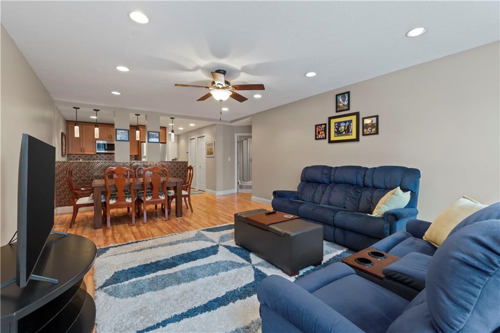 112 Washington Place, Unit 6D Pittsburgh, PA 15219 - Photo 7 of 33