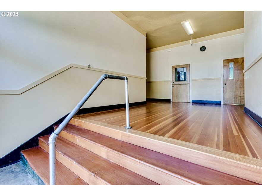 80304 Old Lorane Road Lorane, OR 97451 - Photo 11 of 31