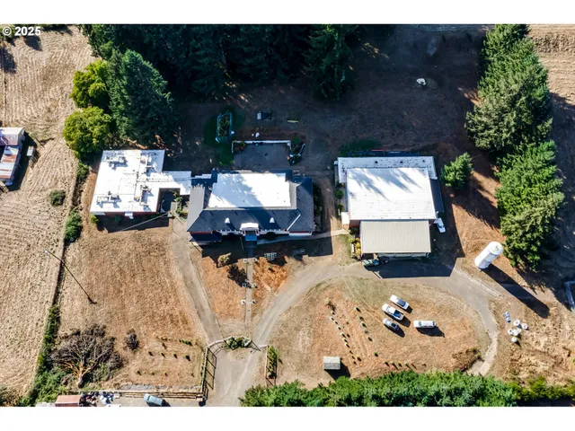 $875,000 | 80304 Old Lorane Road, Lorane, OR 97451