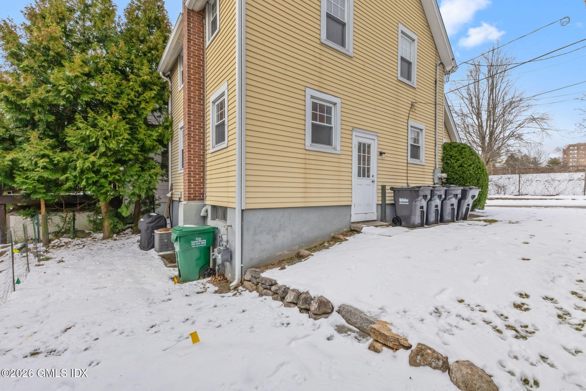 3 Bolling Place Greenwich, CT 06830 - Photo 7 of 7 28-web-or-mls-3-bolling-pl