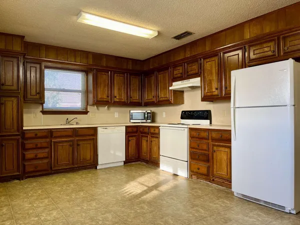 $900 | 2308 74th Street, Unit C3, Lubbock, TX 79423