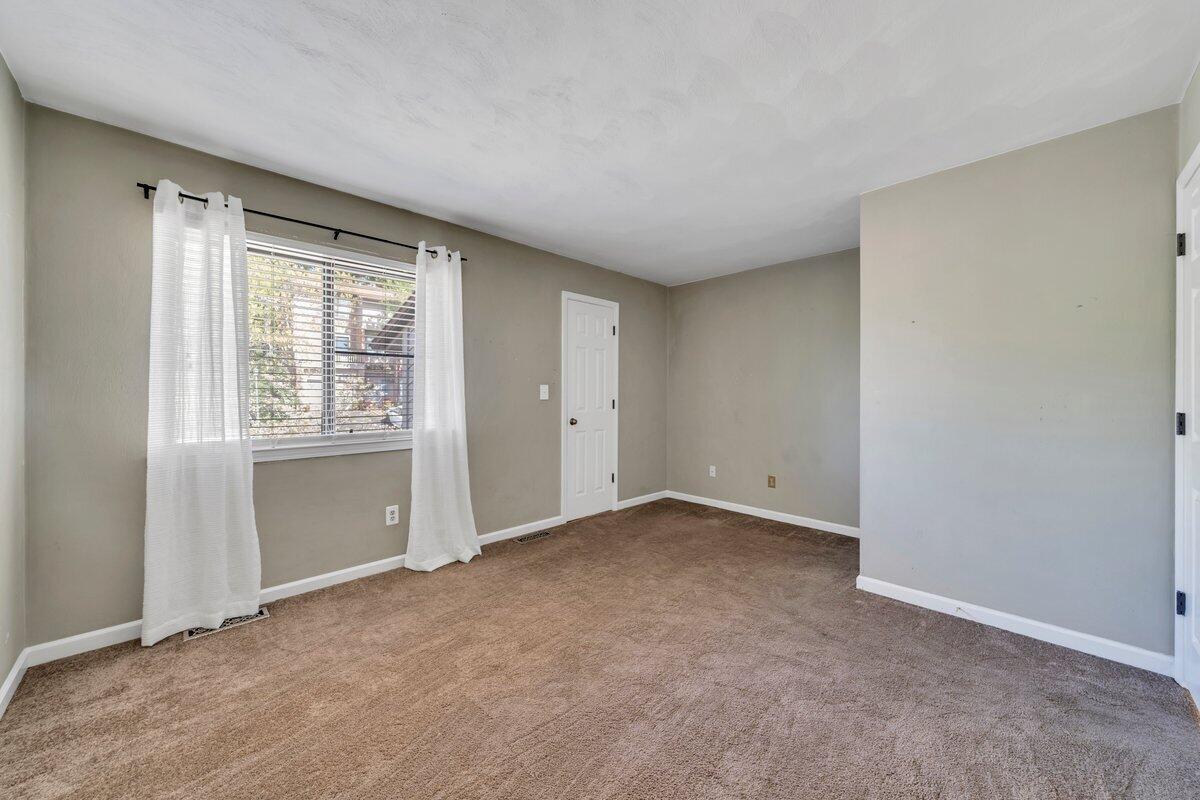 3426 Morning Dove Road Roanoke, VA 24018 - Photo 5 of 16 MIB03057