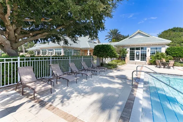 $899,000 | 34 South Riverwalk Drive, Palm Coast, FL 32137