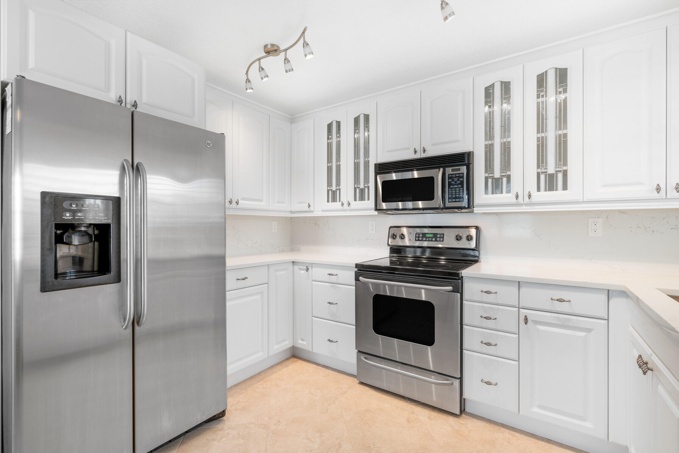 330 Anderson Road Lantana, FL 33462 - Photo 7 of 28 09__330_Anderson_Rd_9_mls