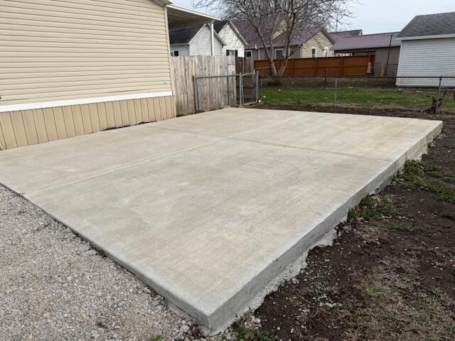 225 Parker Street Bulpitt, IL 62517 - Photo 4 of 12