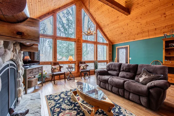 $298,900 | 18 Lincoln Court, Putnam, IL 61560