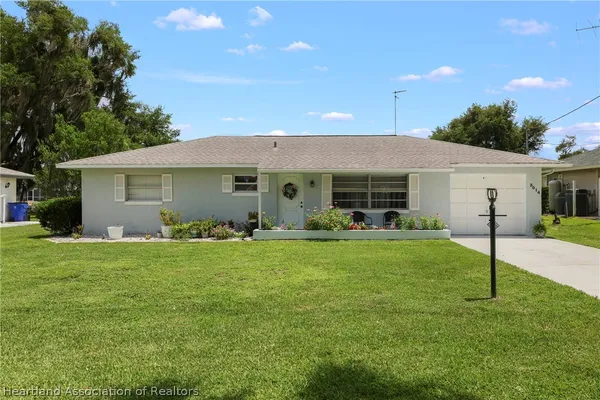 $299,000 | 3014 Jacaranda Avenue, Lake Placid, FL 33852