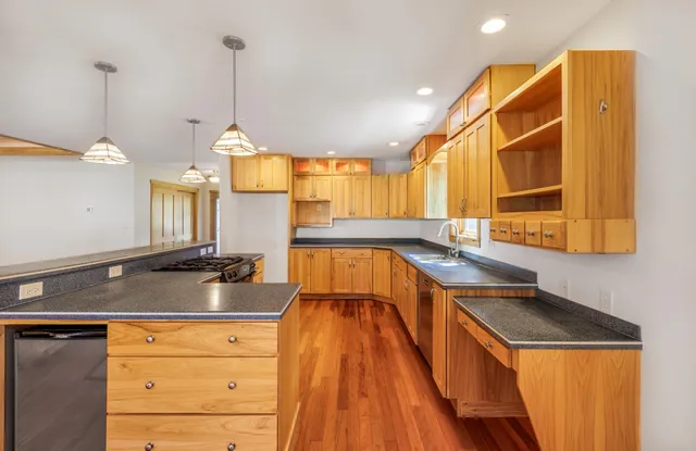 $449,900 | 3506 33rd Street South, La Crosse, WI 54601