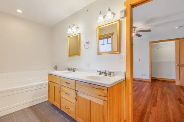 $449,900 | 3506 33rd Street South, La Crosse, WI 54601