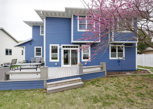 $449,900 | 3506 33rd Street South, La Crosse, WI 54601