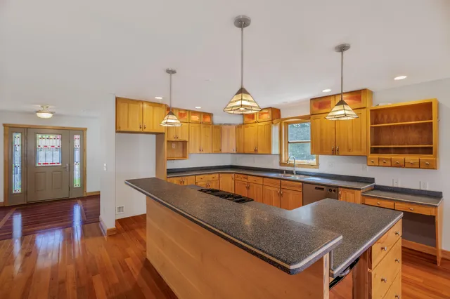 $449,900 | 3506 33rd Street South, La Crosse, WI 54601