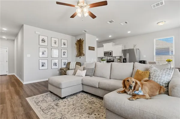 $2,100 | 2420 Lightfoot Lane, Bryan, TX 77803