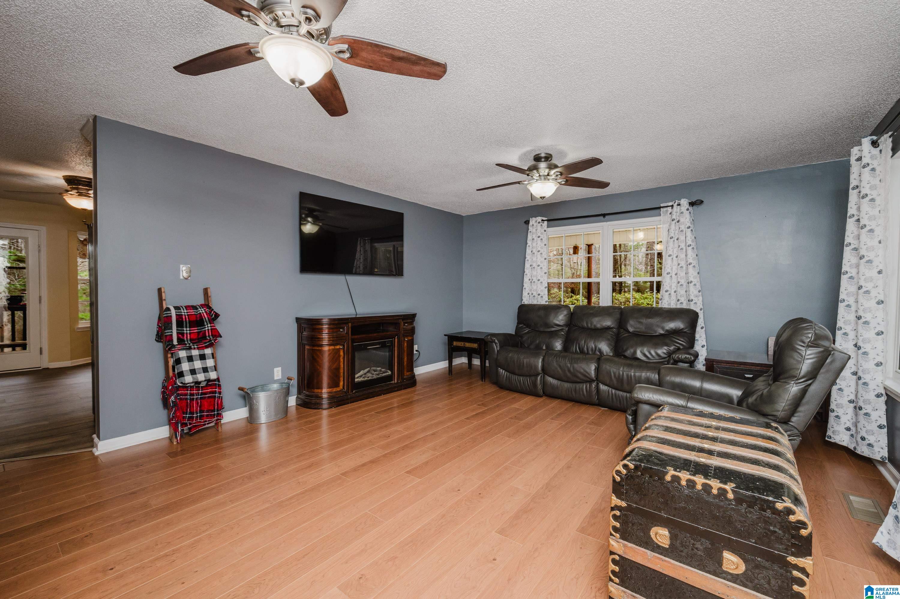 355 Whitlow Road Sumiton, AL 35148 - Photo 9 of 58