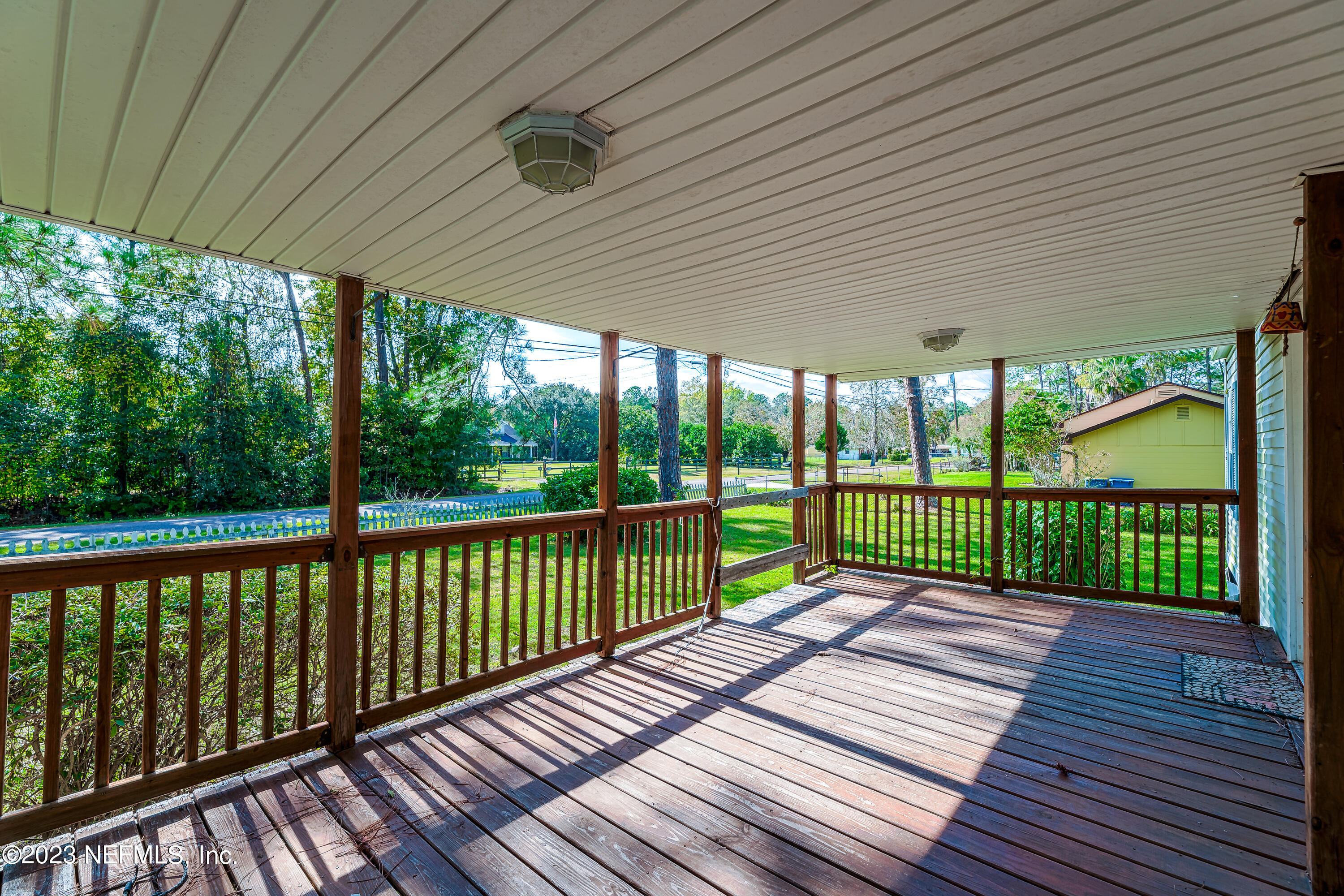 1135 Regis Road Jacksonville, FL 32218 - Photo 11 of 32 1135-15