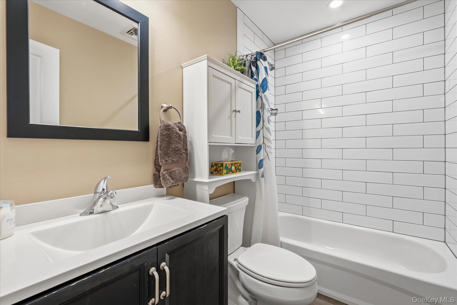 169 Overhill Road Wading River, NY 11792 - Photo 21 of 29 Full Bath