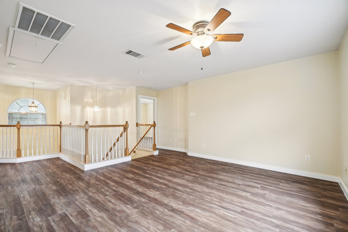 4508 Chesney Ridge Drive Austin, TX 78749 - Photo 14 of 31 Upstairs flex space