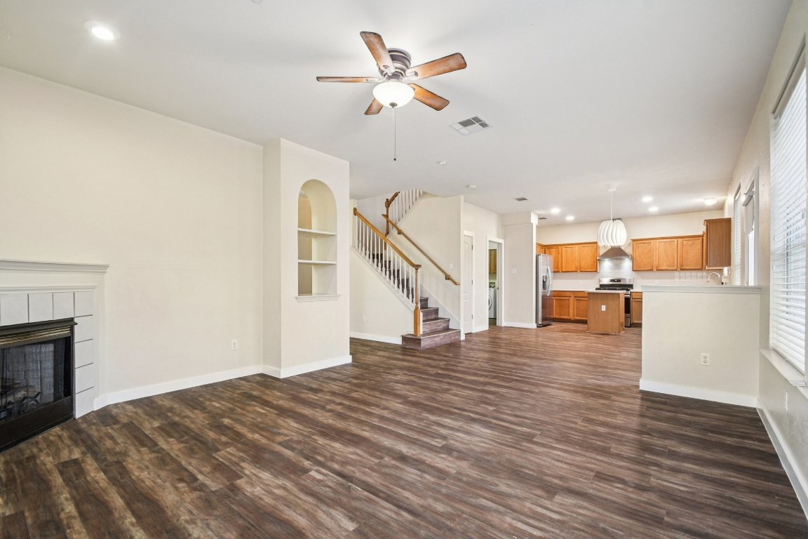 4508 Chesney Ridge Drive Austin, TX 78749 - Photo 5 of 31