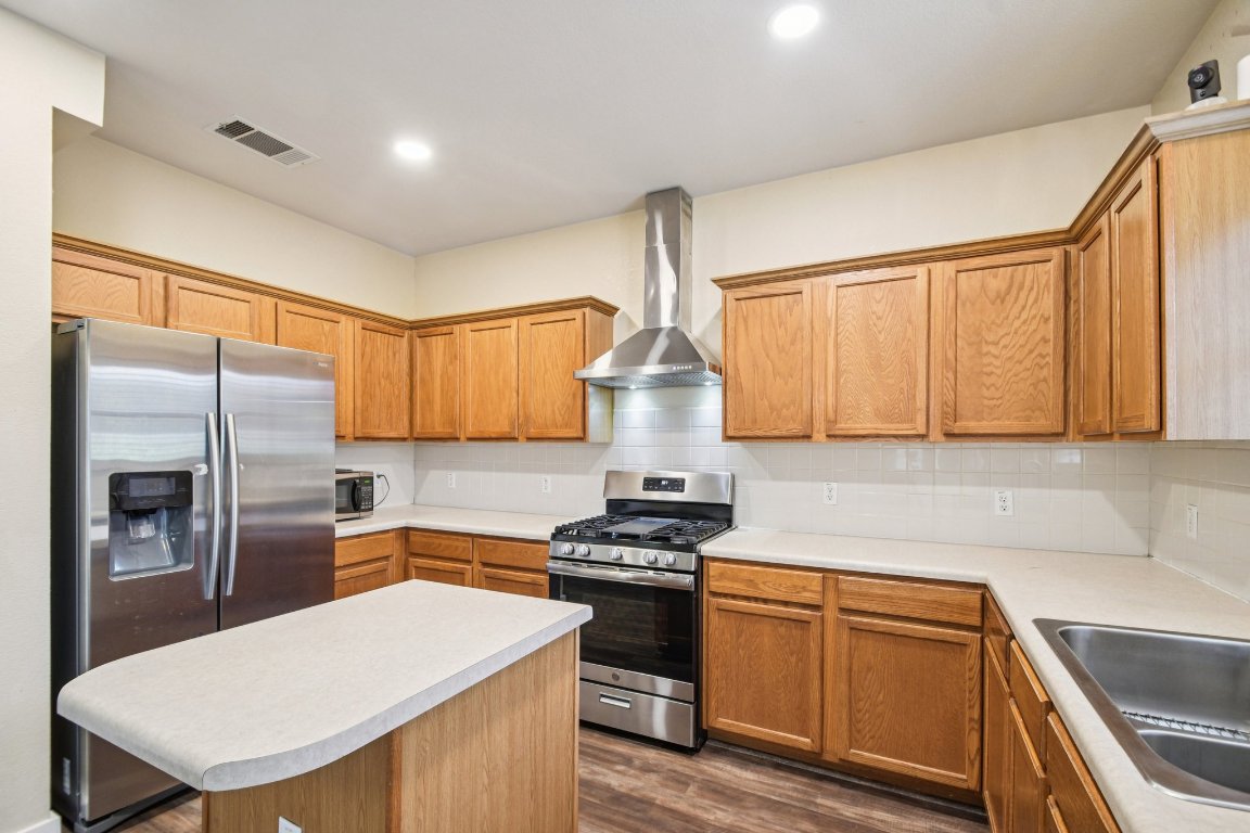 4508 Chesney Ridge Drive Austin, TX 78749 - Photo 9 of 31