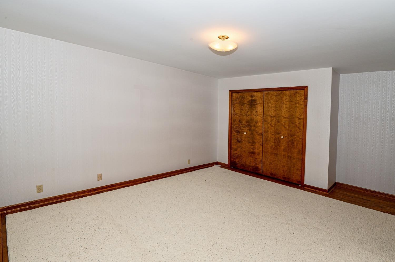 7020 Weiss Road Cincinnati, OH 45247 - Photo 19 of 39