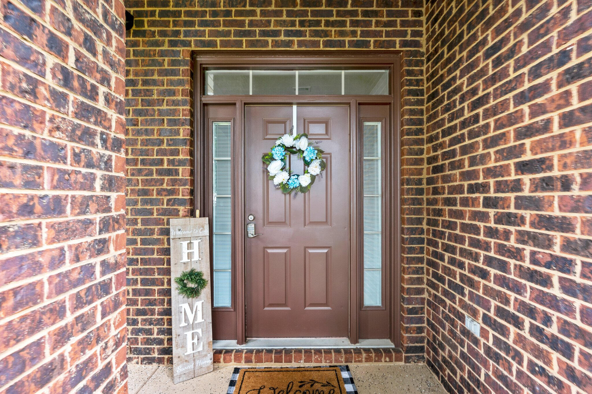 615 Red Fern Road Crestview, FL 32536 - Photo 4 of 33 a view of a brick wall