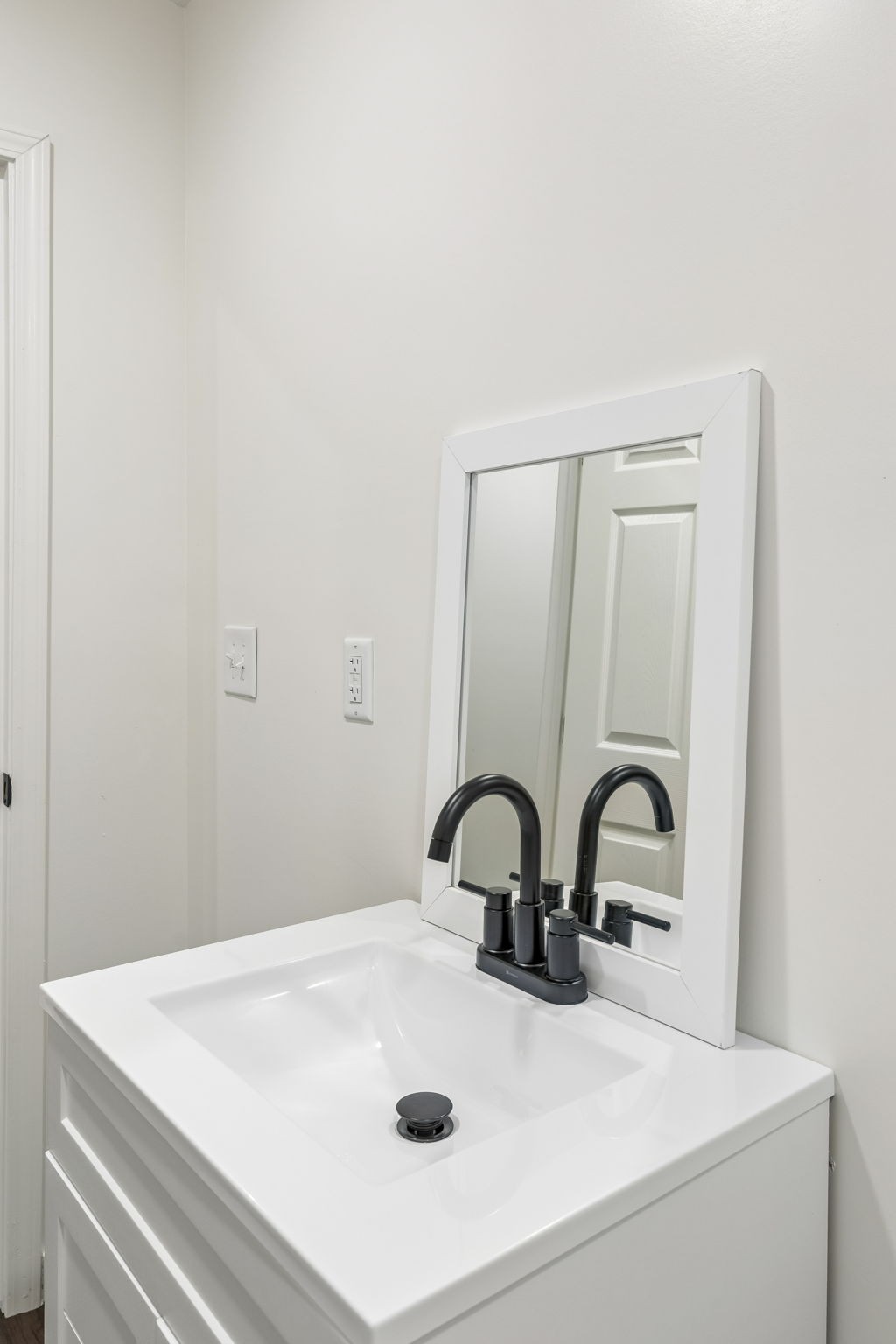 330 West Washington Street Pulaski, TN 38478 - Photo 20 of 36 a close view of sink and tap
