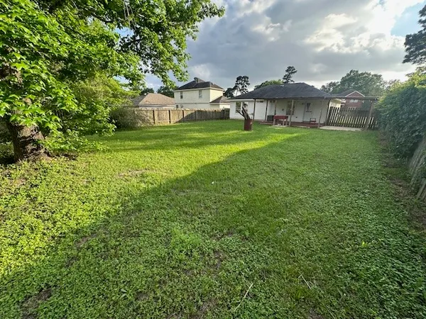 $1,500 | 13972 Buckskin Drive, Willis, TX 77378
