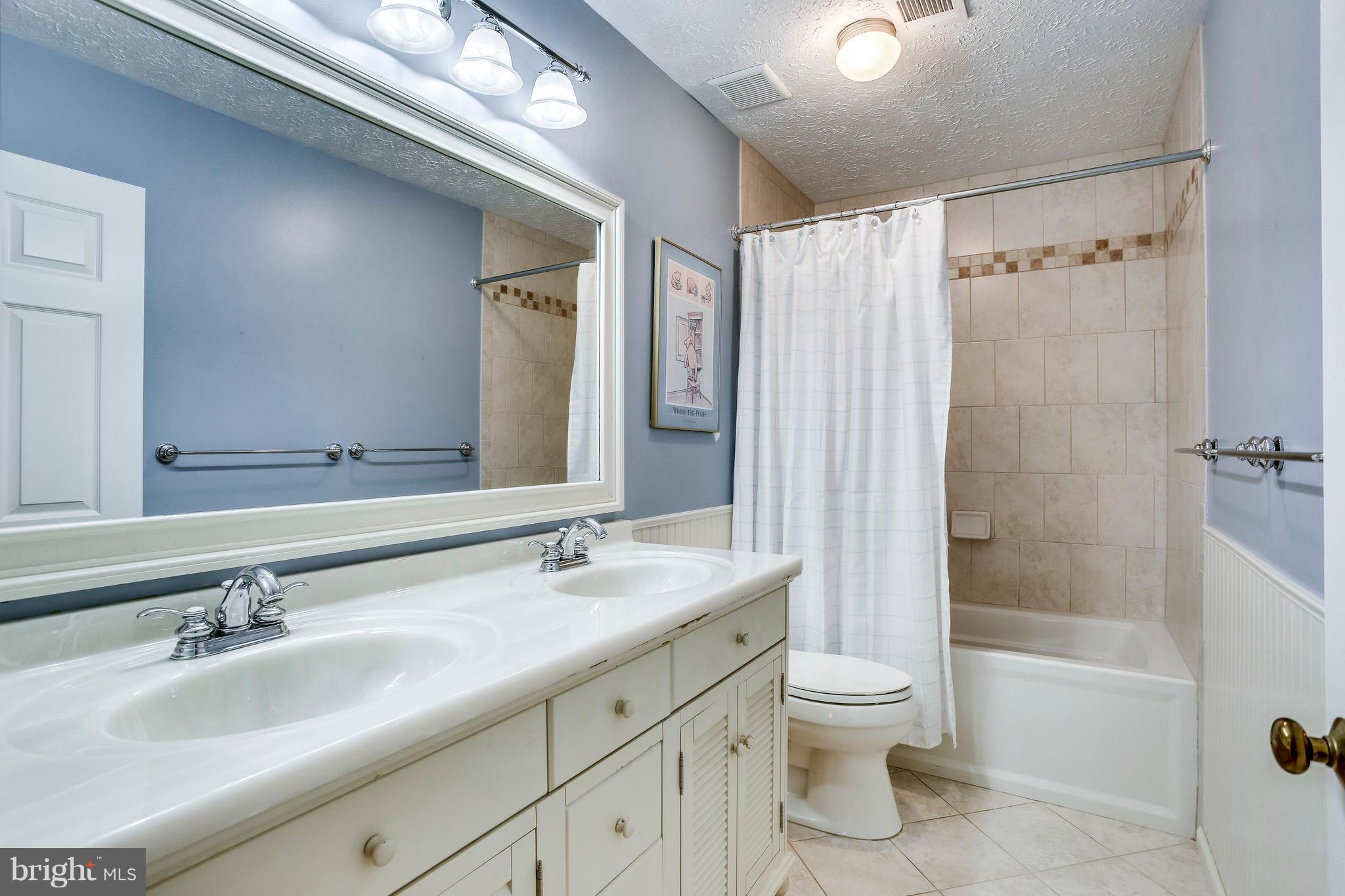 1311 Quail Ridge Drive Reston, VA 20194 - Photo 19 of 30 Bath