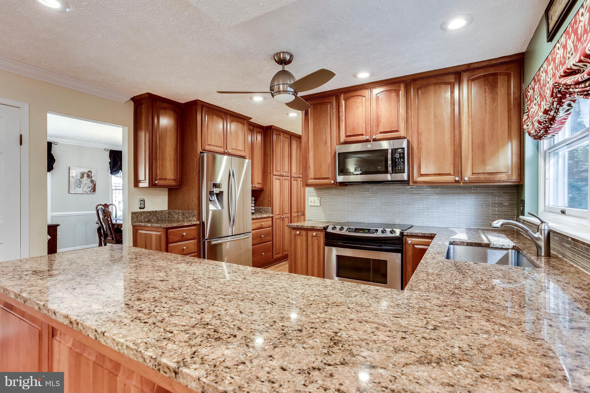 1311 Quail Ridge Drive Reston, VA 20194 - Photo 7 of 30 Kitchen