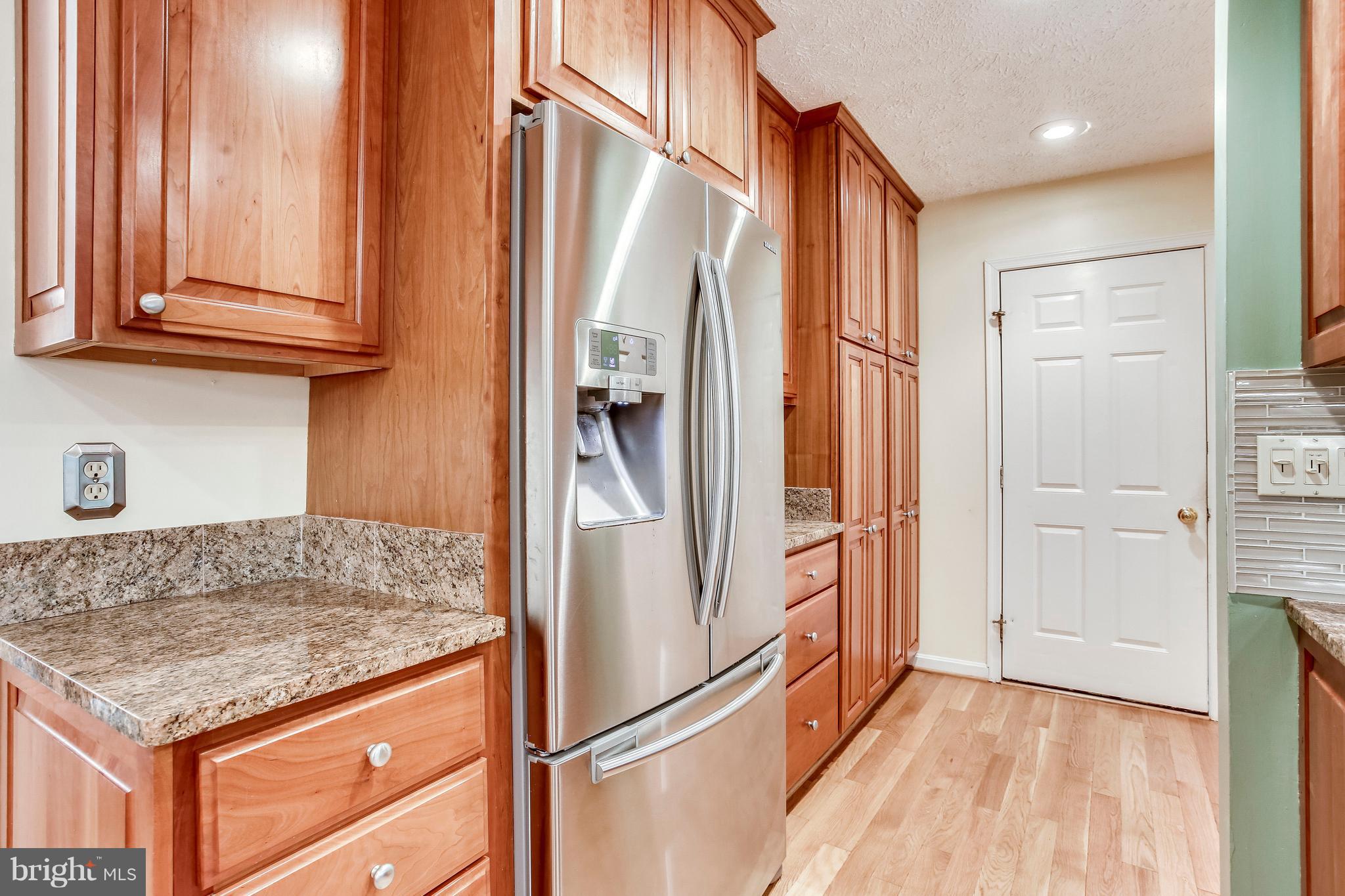 1311 Quail Ridge Drive Reston, VA 20194 - Photo 10 of 30 Kitchen