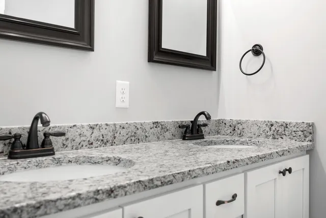 $799,900 | 6534 157th Street, Savage, MN 55378