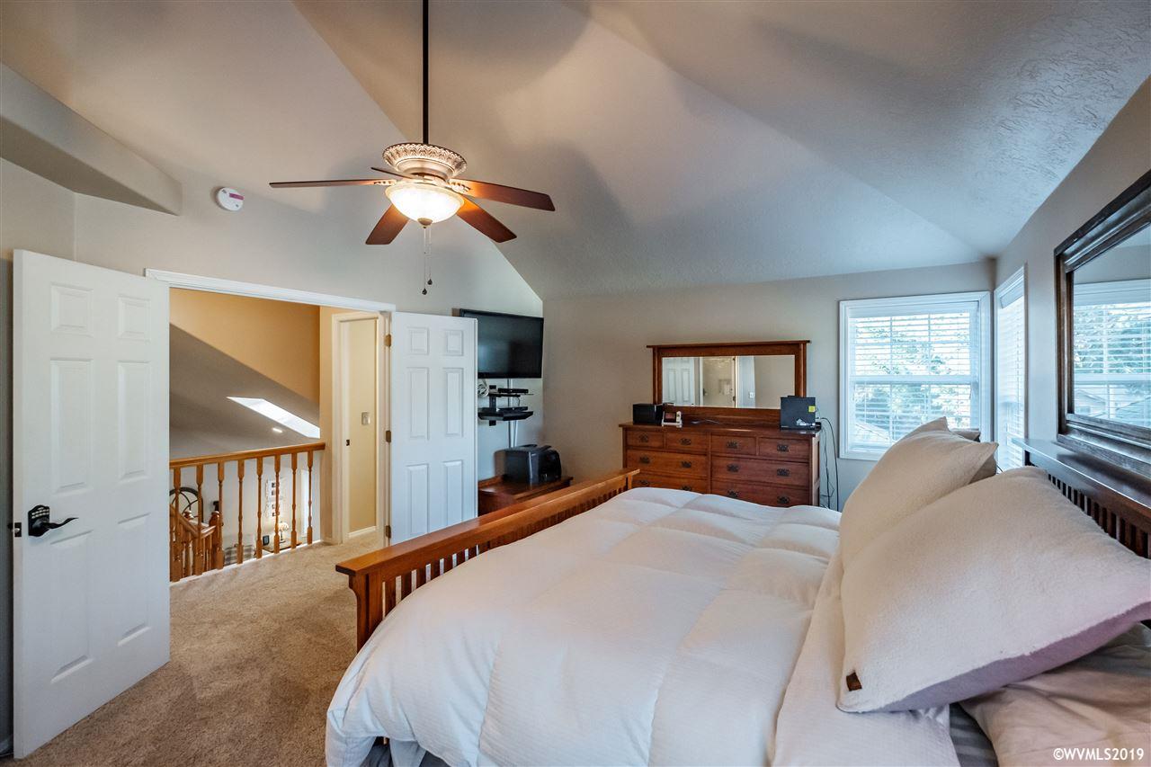 5854 Timber Ridge Drive Southeast Salem, OR 97317 - Photo 30 of 42