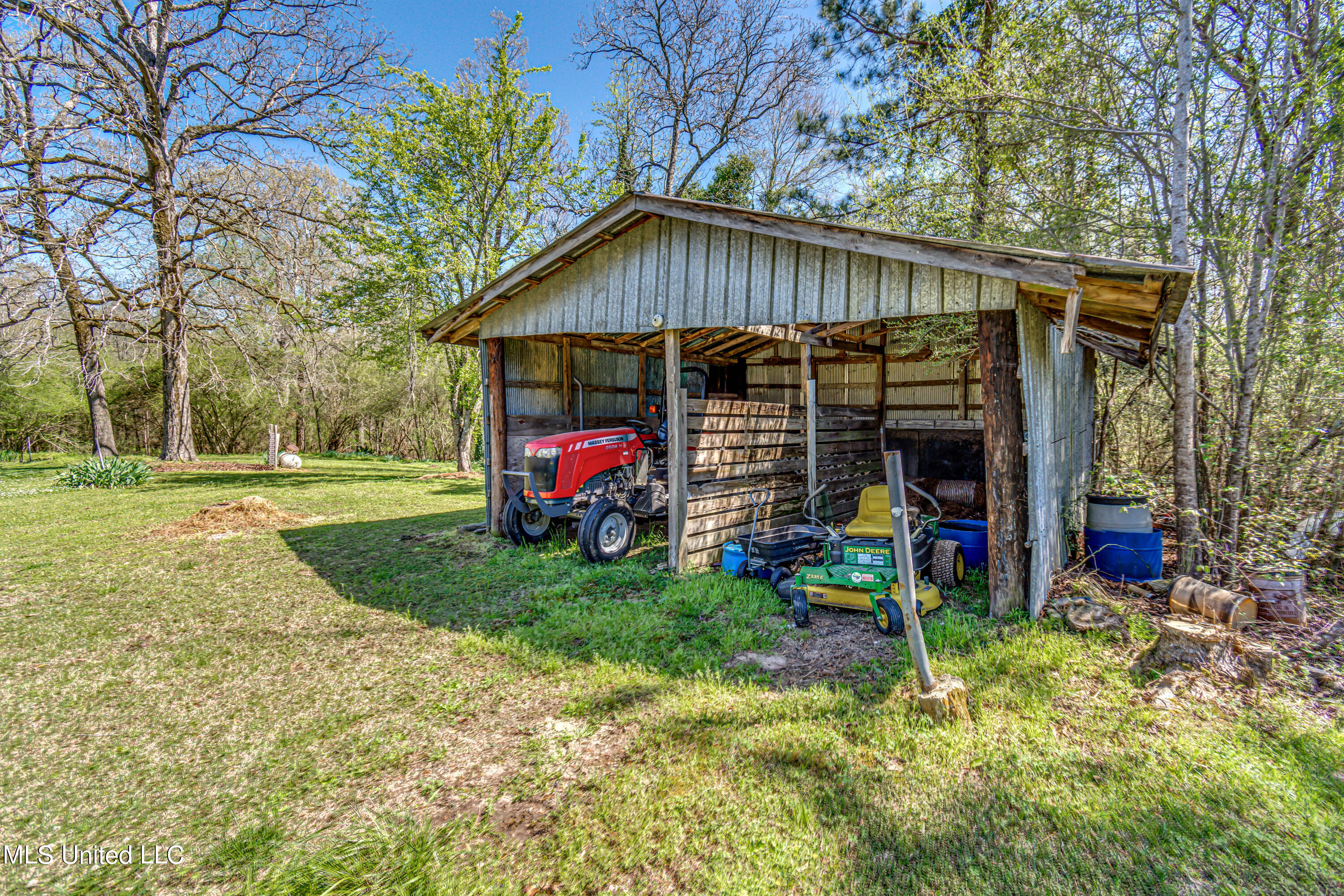 781 Mcnair Springs Road Magee, MS 39111 - Photo 8 of 60 781 McNnair Springs Rd-9