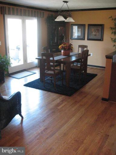 377 Perry Road Winchester, VA 22602 - Photo 4 of 12 Dining Room