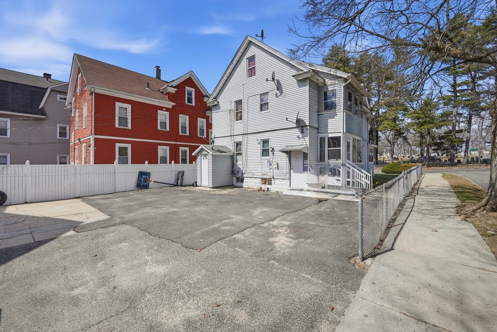 485 Bay Street Springfield, MA 01109 - Photo 14 of 14