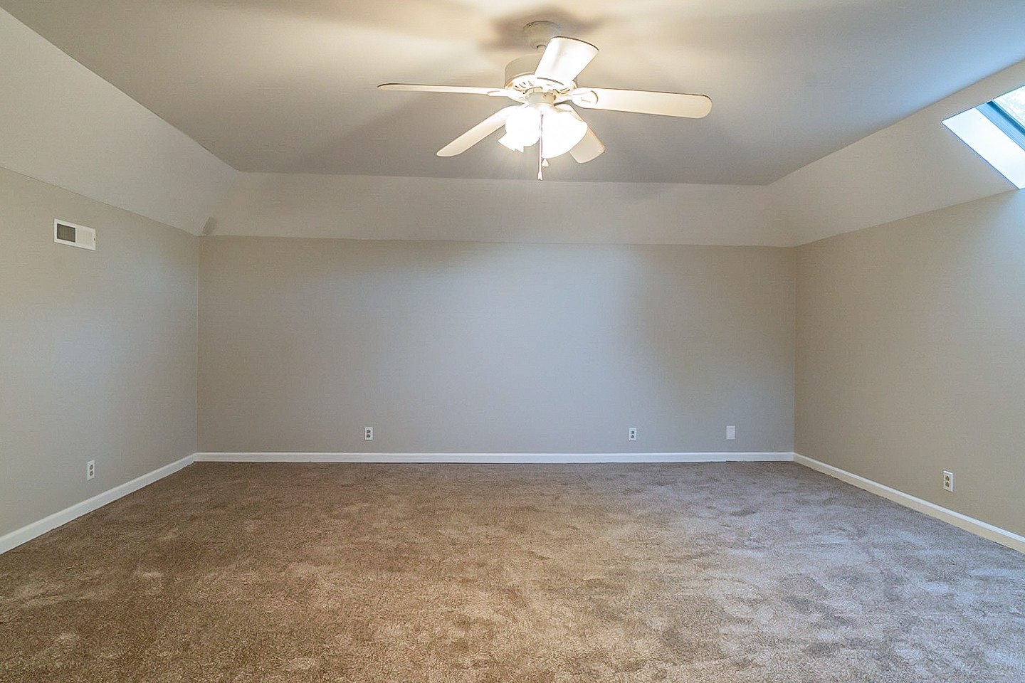 1835 Waterford Road Murfreesboro, TN 37129 - Photo 9 of 35 Gallery Image 9