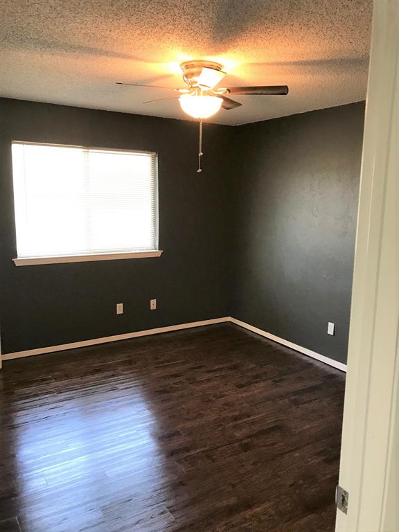 4023 William Street Sachse, TX 75048 - Photo 11 of 36 4023 Bedroom