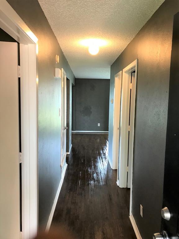 4023 William Street Sachse, TX 75048 - Photo 18 of 36 4023 Hall