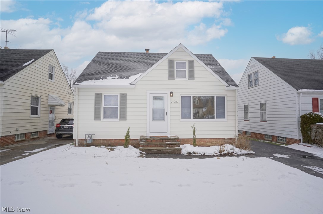 21016 Franklin Road Maple Heights, OH 44137 - Photo 1 of 20 Gallery Image 1