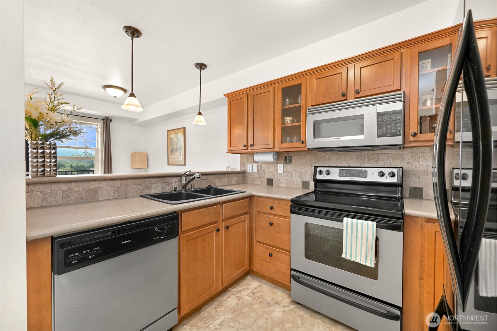 700 32nd Street, Unit A412 Bellingham, WA 98225 - Photo 6 of 23