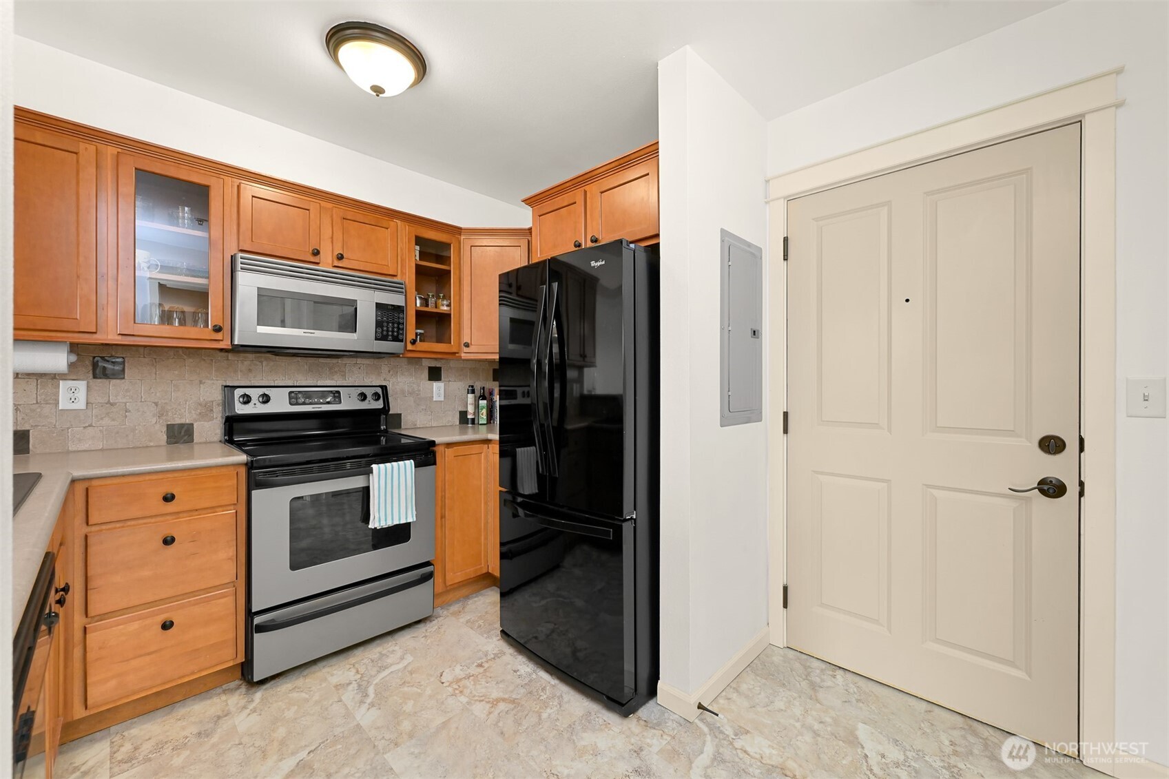 700 32nd Street, Unit A412 Bellingham, WA 98225 - Photo 8 of 23