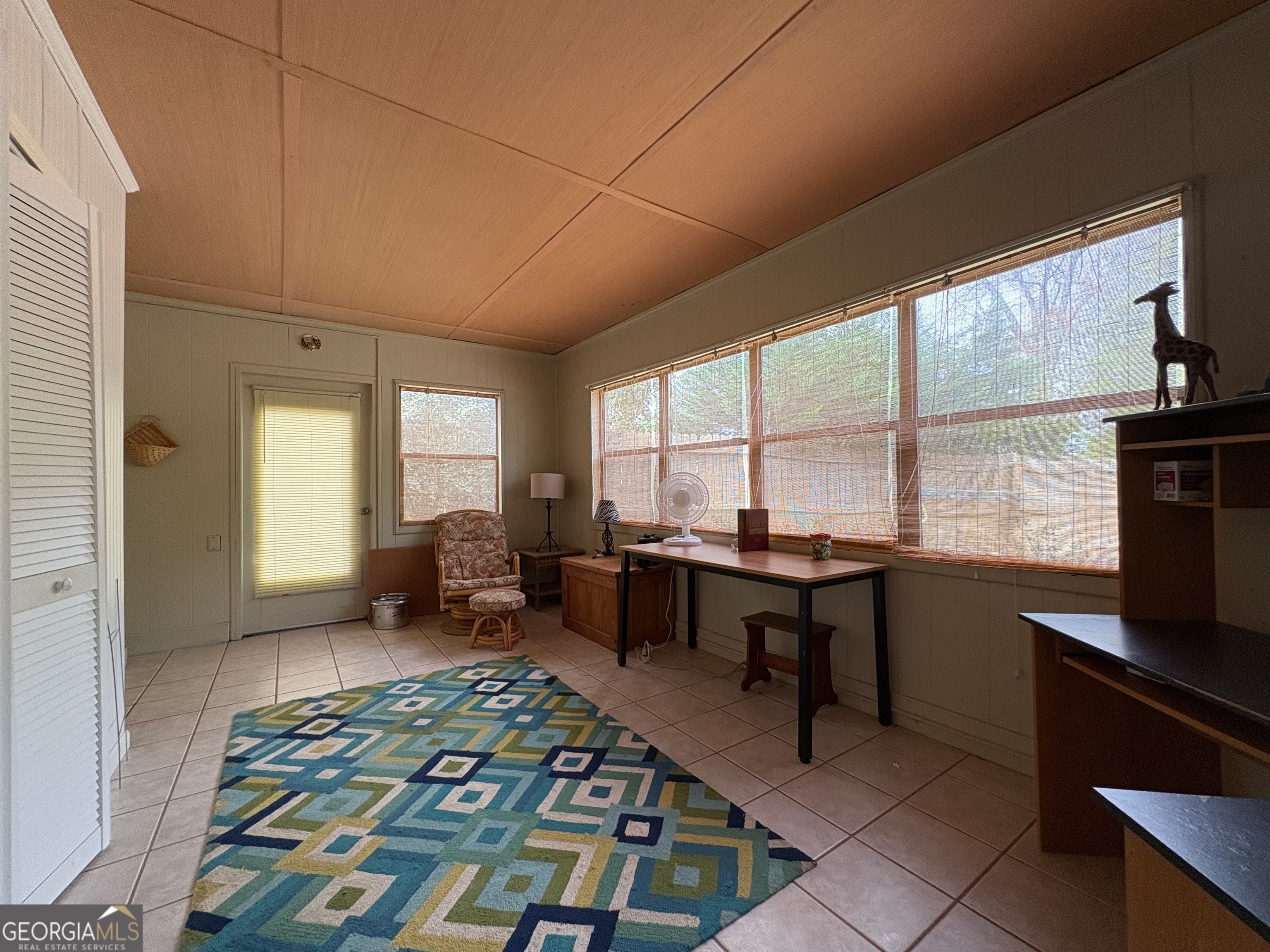 700 Forrest Drive Fort Valley, GA 31030 - Photo 35 of 41 a very nice looking room with a large window